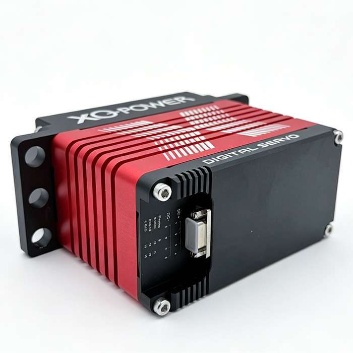 XQPOWER 1000kg industrial servo side view showing aluminum housing and output shaft design